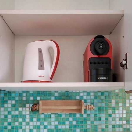 Azzurra Suite - Monolocale Con Piscina E Wifi ซีร์มิโอเน ภายนอก รูปภาพ